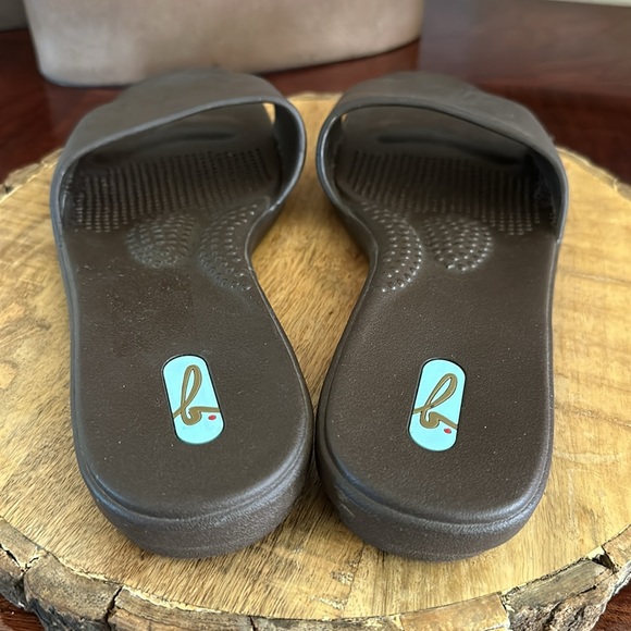 Oka-B Women’s Grace Slide Sandals in Hot Chocolate - Picture 3 of 12